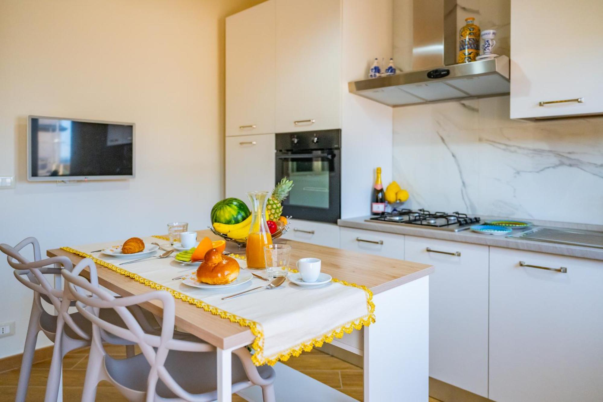 Achilles Apartment Giardini Naxos Εξωτερικό φωτογραφία